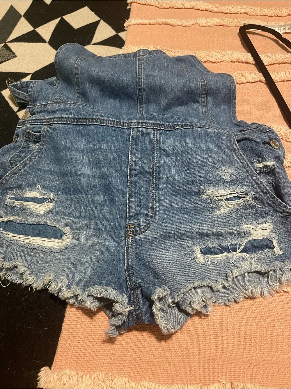 American Eagle Outfitters Distressed Blue Denim Women's Short Overalls